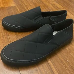 Black Express Men’s slip on shoes size 10 NWT